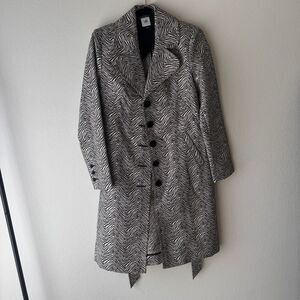 NWOT Cabi Zebra Coat, size: small